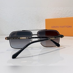 Очки в квадратной оправе Louis VUITTON Размер： 60-14-145