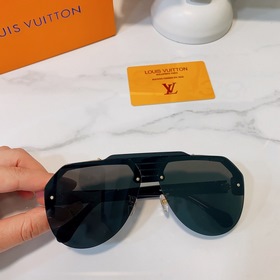 LOUIS VUITTON Модель： Z1902W Размер： 66 x 12 x 145