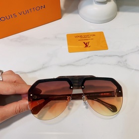 LOUIS VUITTON Модель： Z1902W Размер： 66 x 12 x 145