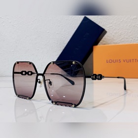 LOUIS VUITTON Z2168E Размер： 55-17-140.