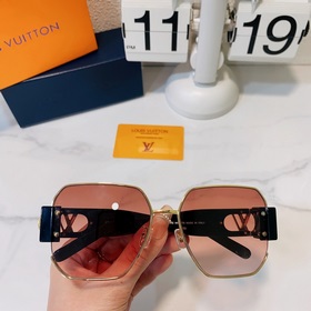 LOUIS VUITTON Модель： Z2566E Размер： 59 x 17 x 140