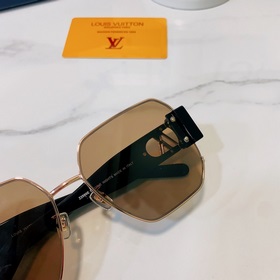 LOUIS VUITTON Модель： Z2566E Размер： 59 x 17 x 140