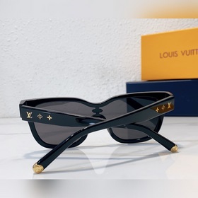 LV Shadow Square Модель： Z1843U Размер： 142 x 145