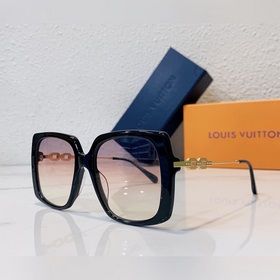 LOUIS VUITTON Модель： Z1312F Размер： 55 x 18 x 140