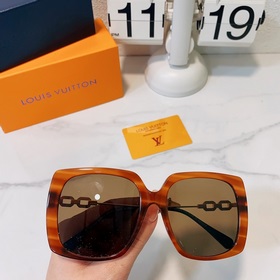 LOUIS VUITTON Модель： Z1312F Размер： 55 x 18 x 140