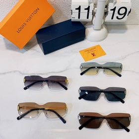 LOUIS VUITTON Модель： Z0553U Размер： 54 x 29 x 140