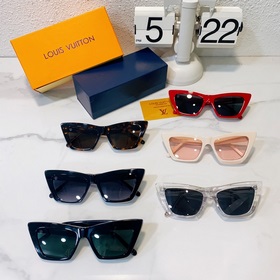 LOUIS VUITTON Модель： Z1723E Размер： 53 x 18 x 145