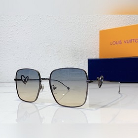LOUIS VUITTON Модель： Z1879U Размер： 58х17х145