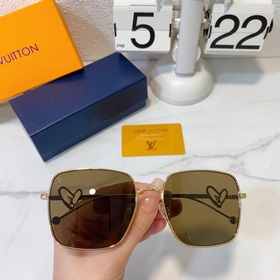 LOUIS VUITTON Модель： Z1879U Размер： 58х17х145