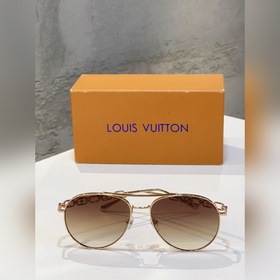 LOUIS VUITTON Модель： Z1539E Размер： 58х17х140 Такая же, как у Лю