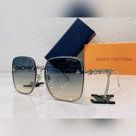 LOUIS VUITTON Модель： Z1241W Размер： 62х17х140 Поставка с подвеск