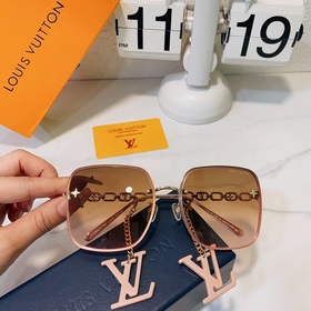 LOUIS VUITTON Модель： Z1241W Размер： 62 x 17 x 140 с подвесным бр