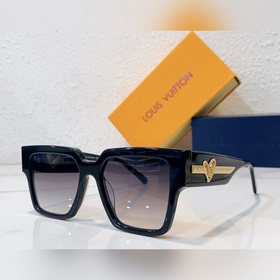 LOUIS VUITTON Модель： Z1610E Размер： 56 x 19 x 145