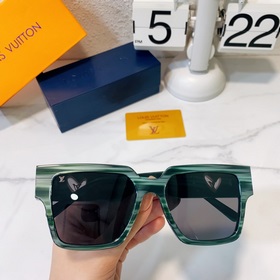 LOUIS VUITTON Модель： Z1610E Размер： 56 x 19 x 145