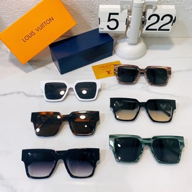 LOUIS VUITTON Модель： Z1610E Размер： 56 x 19 x 145