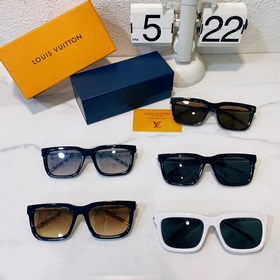 LOUIS VUITTON Модель： Z1830U Размер： 54 x 20 x 142