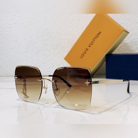 LOUIS VUITTON Модель： Z1736E Размер： 61 x 17 x 145