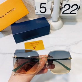 LOUIS VUITTON Модель： Z1736E Размер： 61 x 17 x 145