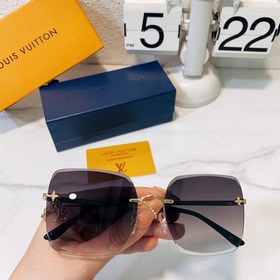 LOUIS VUITTON Модель： Z1736E Размер： 61 x 17 x 145