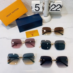 LOUIS VUITTON Модель： Z1736E Размер： 61 x 17 x 145
