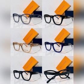 1 LOUIS VUITTON Модель： 8819 Размер： 54-21-145