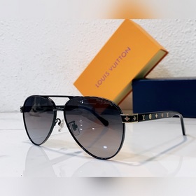 Очки LOUIS VUITTON Модель： Z1222 Размер： 61х14-142
