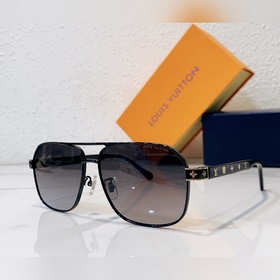 Квадратная сумка LOUIS VUITTON Модель： Z1223 Размер： 61х14х142