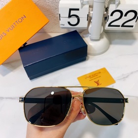 Квадратная сумка LOUIS VUITTON Модель： Z1223 Размер： 61х14х142