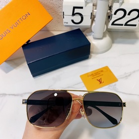Квадратная сумка LOUIS VUITTON Модель： Z1223 Размер： 61х14х142