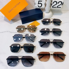 Квадратная сумка LOUIS VUITTON Модель： Z1223 Размер： 61х14х142