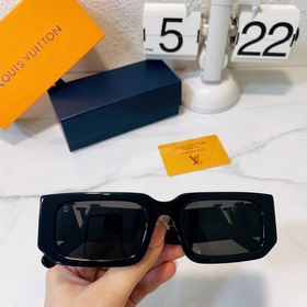 Louis Vuitton Модель： Z2311E Размеры： 54-21-145