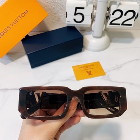 Louis Vuitton Модель： Z2311E Размеры： 54-21-145