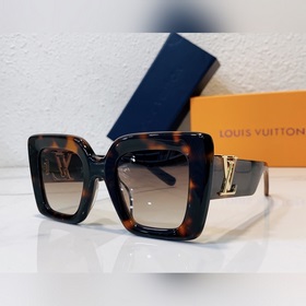 LOUIS VUITTON Модель： Z2301U Размер： 48х25-145