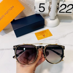 LOUIS VUITTON Модель： 1112 Размер： 55х20х145