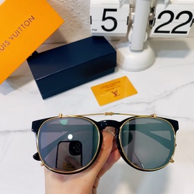LOUIS VUITTON Модель： 1112 Размер： 55х20х145
