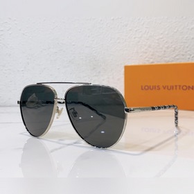 LOUIS VUITTON Модель： Z1795U Размер： 64х13-142