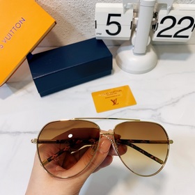 LOUIS VUITTON Модель： Z1795U Размер： 64х13-142