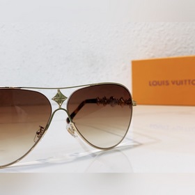 LOUIS VUITTON Модель： Z1851U Размер： 60х11-140