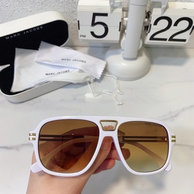 MARC JACOBS Модель： MJ423/S Новинка на официальном сайте. Делов