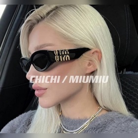 Очки Miu с эффектом «включенного чита» Очень стильные в черном ц