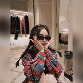 Miu поступил в продажу Официальный сайт синхронизирован. Очки в