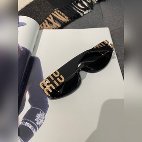 Miu поступил в продажу Официальный сайт синхронизирован. Очки в 