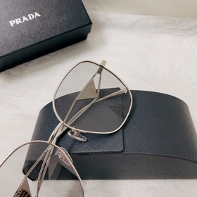 Детальные изображения Солнцезащитные очки Prada  Модель： SPR22