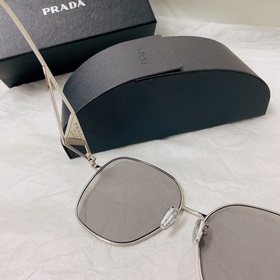 Детальные изображения Солнцезащитные очки Prada  Модель： SPR22