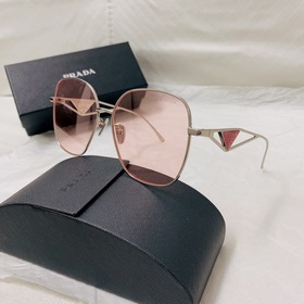 Солнцезащитные очки Prada Модель： SPR22 Размер： 58-16-140
