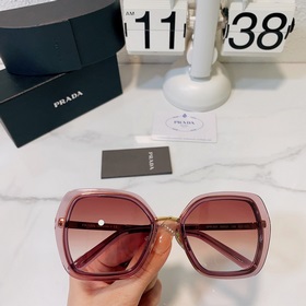 Prada Модель： SPR 53Y Размер： 53/21-138
