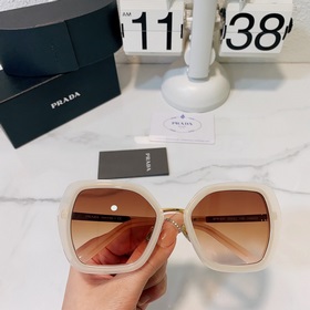 Prada Модель： SPR 53Y Размер： 53/21-138