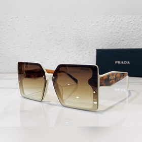 Prada Модель： PR 106XV Размер： 67/12-145
