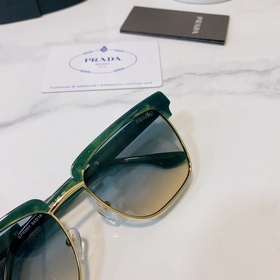Prada Модель： SPR08Y Размер： 54х16-145