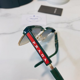 Prada Модель： SPR08Y Размер： 54х16-145